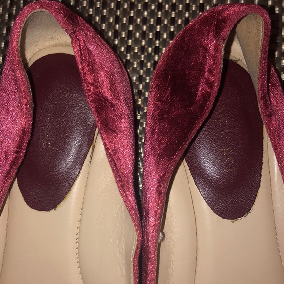 Nine West Flats - Picture 6 of 6